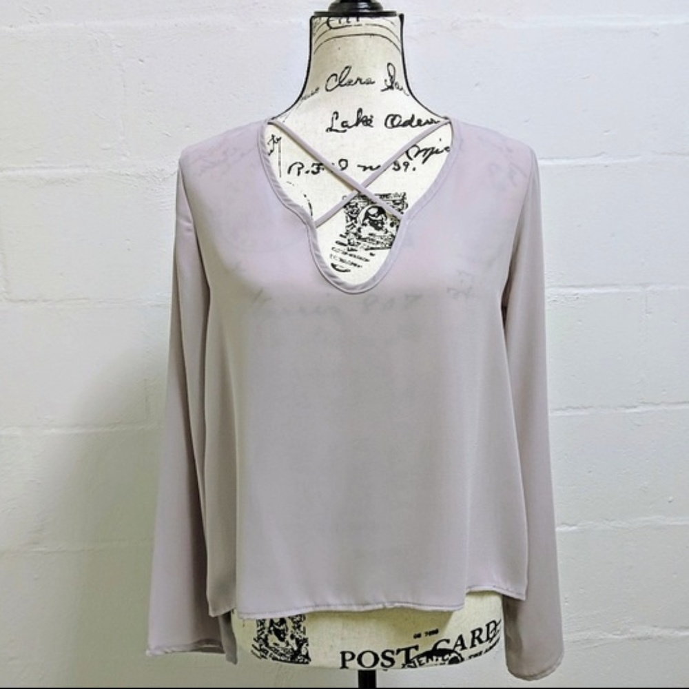 Forever 21 Crepe Crisscross Woven Top - Picture 2 of 6